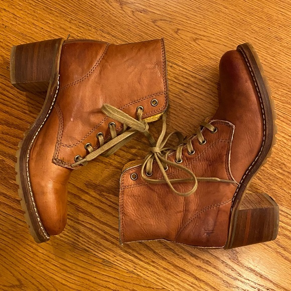 Frye Shoes - EUC Frye Ankle Boots, Brown